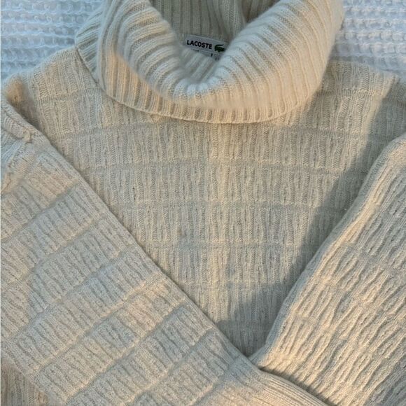 LACOSTE Cable Knit Cowl Neck Cream Sweater Back Buttons‎ Wm Sz 6 Med Bell… - Picture 3 of 11